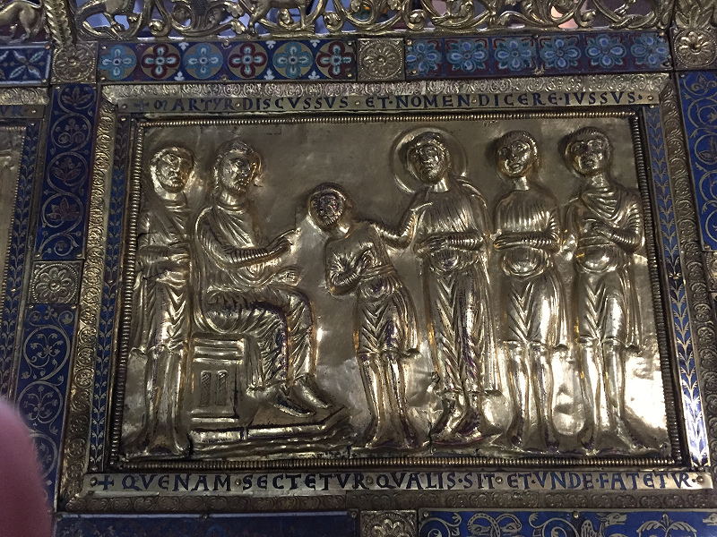 Саркофаг св. Альбана, XII век. Церковь Св. Пантелеймона, Кёльн