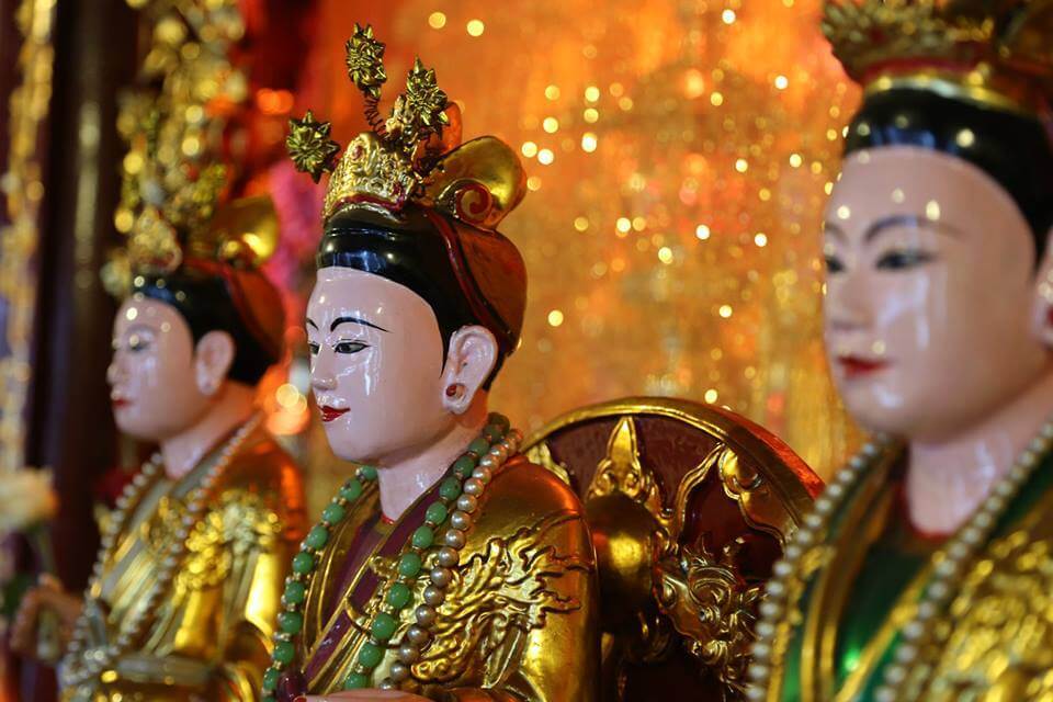 «Традиционные вероучения и шаманизм во Вьетнаме»: публичная лекция преподавателя ИКВИА Юлии Мининой
