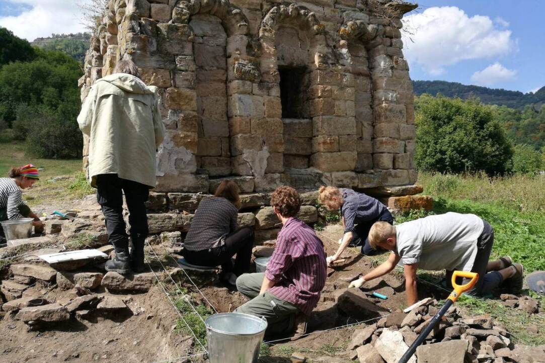 Загадки древности и современные открытия: ФГН отмечает День археолога