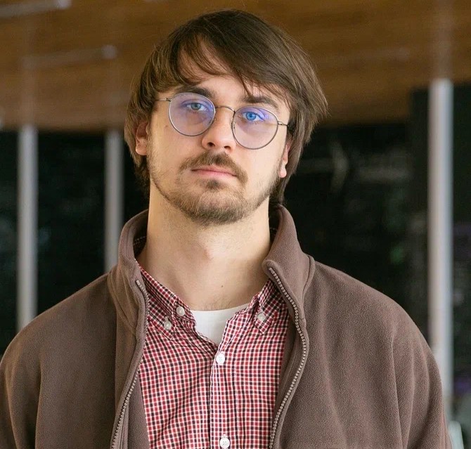 Арсений Успенский (Литвин): «Мухи-однодневки плывут по реке — это символ того, что все проходит»