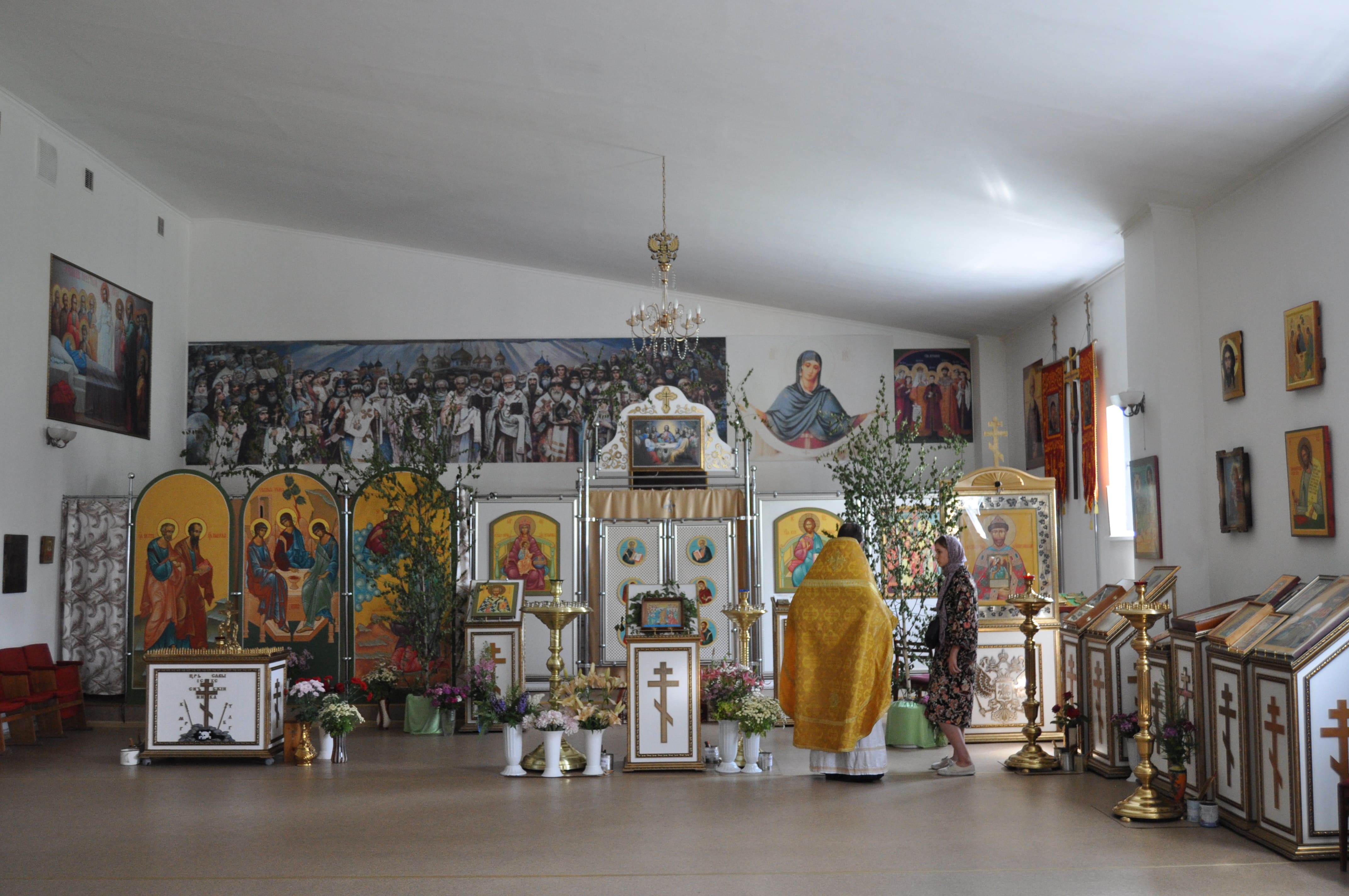 Внутреннее убранство храма Царя-Мученика Николая II, с. Завьялово. 